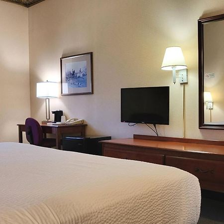 Magnuson Hotel West Liberty Dış mekan fotoğraf