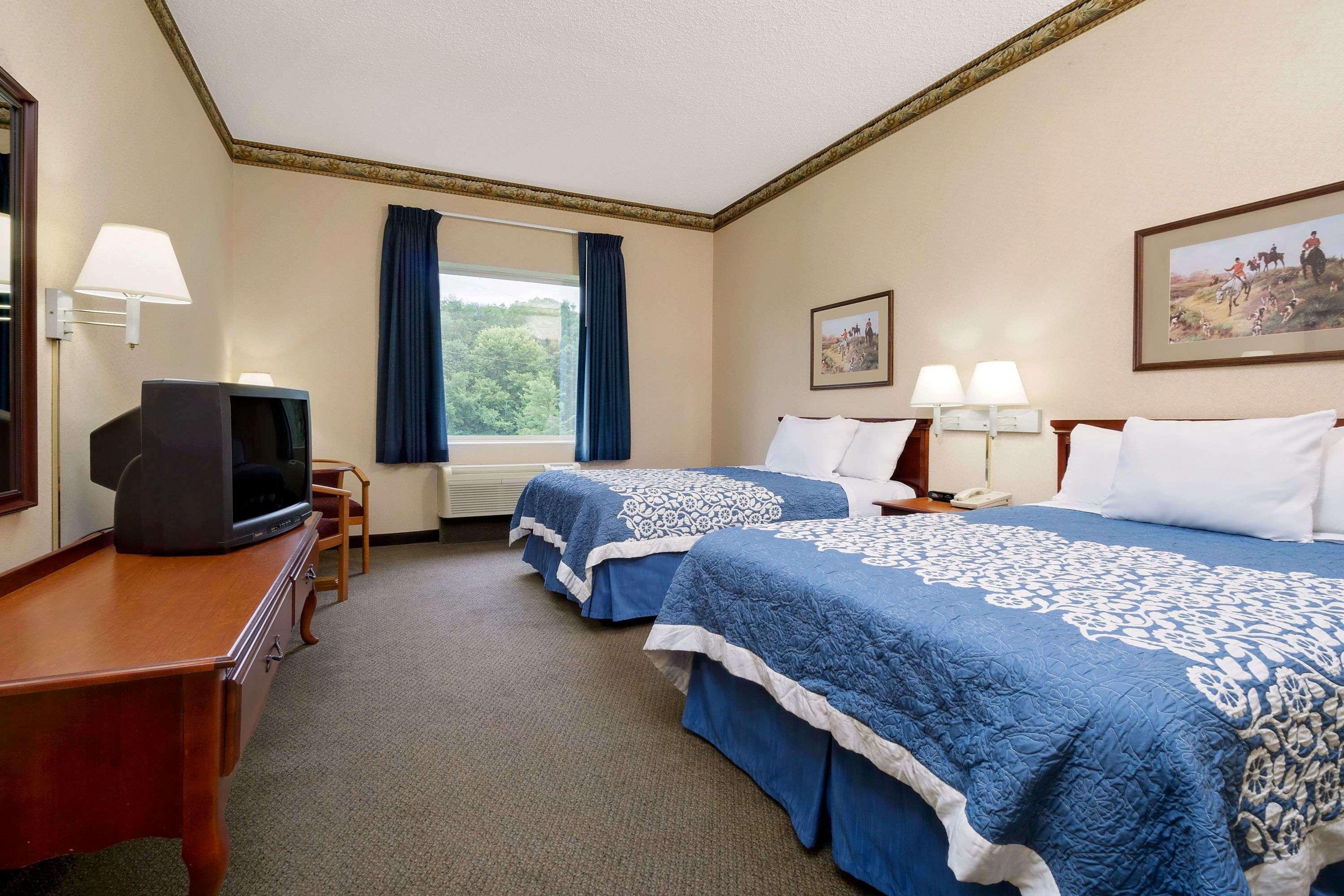 Magnuson Hotel West Liberty Dış mekan fotoğraf