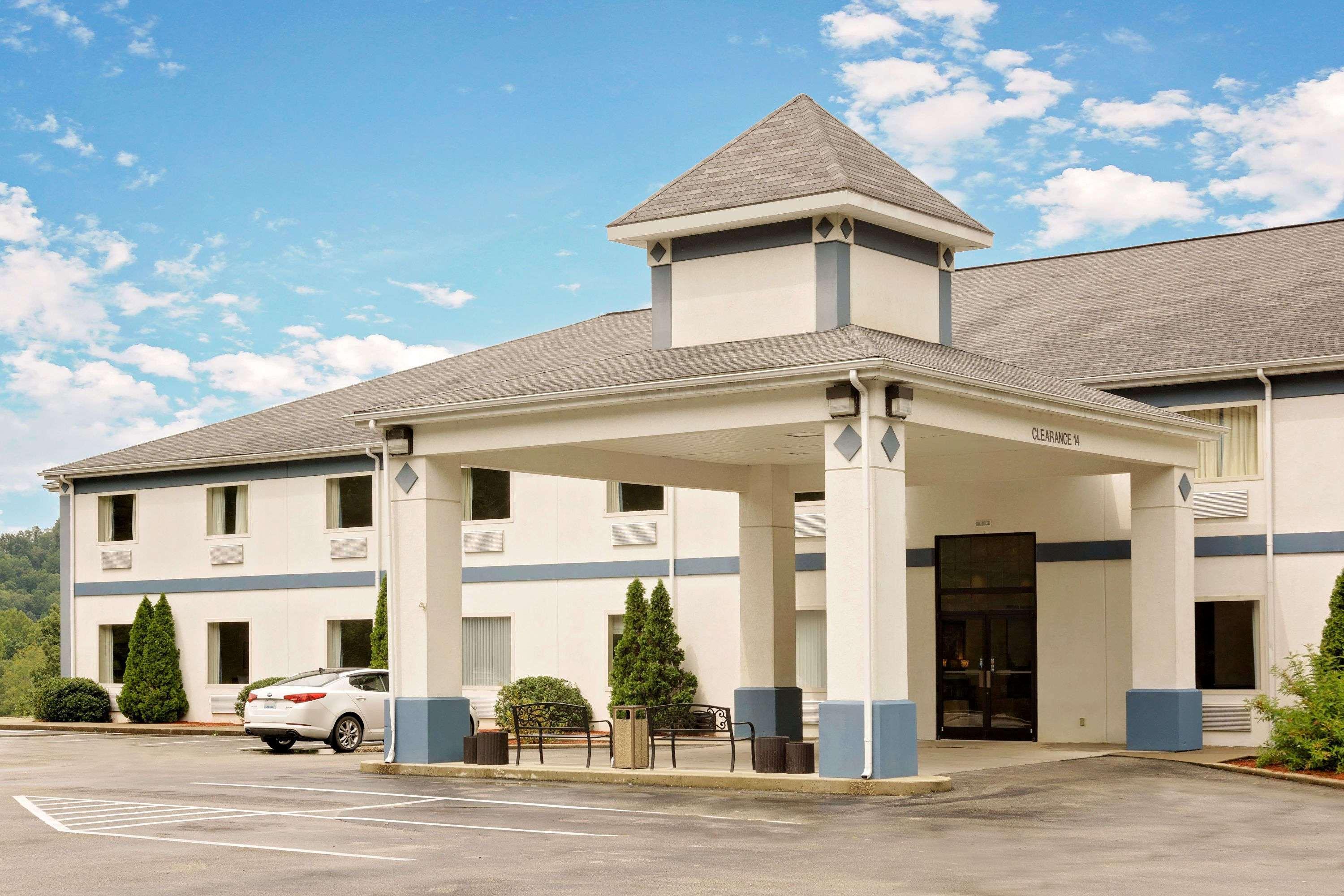 Magnuson Hotel West Liberty Dış mekan fotoğraf