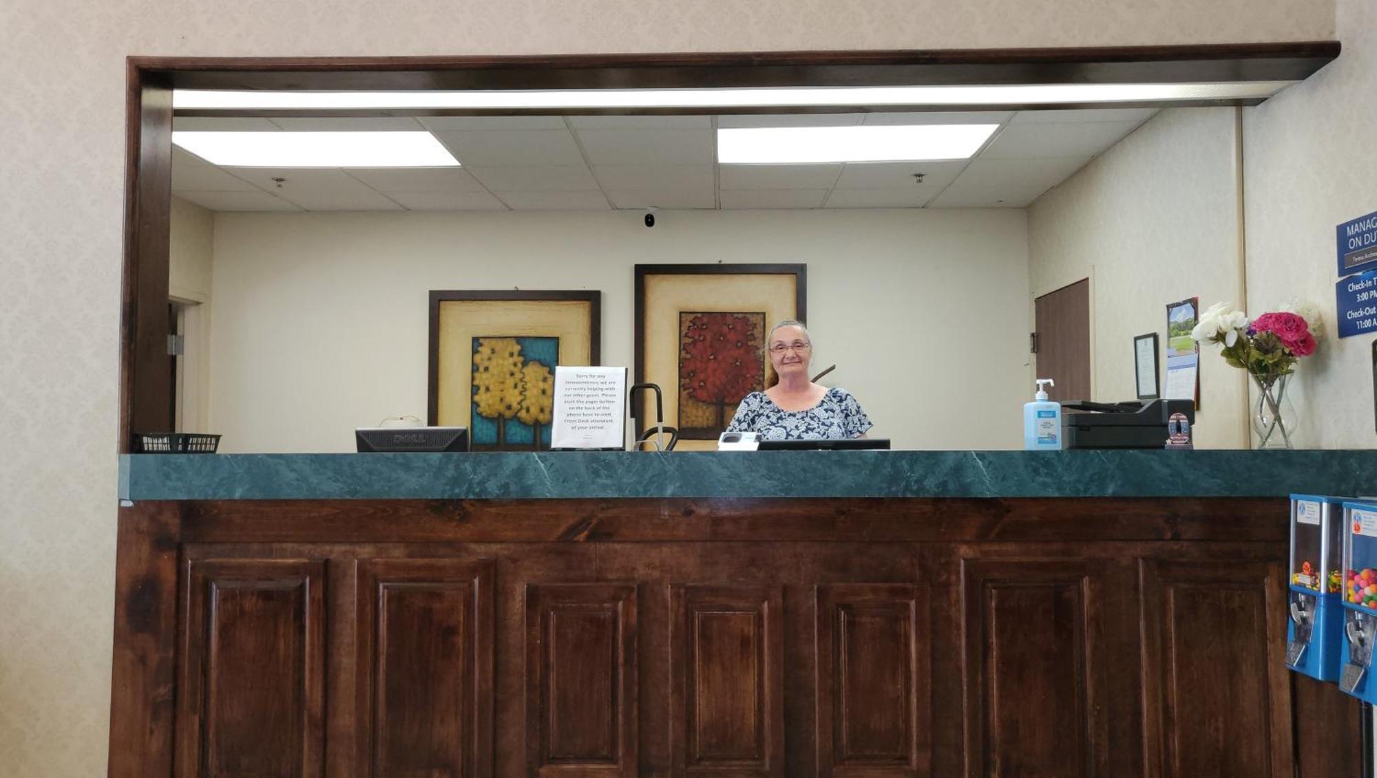Magnuson Hotel West Liberty Dış mekan fotoğraf